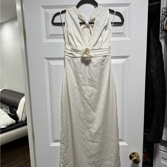 Abercrombie white rosette halter midi dress - Picture 7 of 12